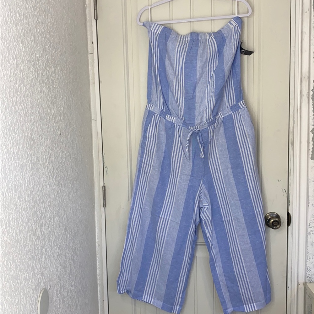BRAND NEW WITH TAGS JUMPSUIT FROM NY AND COMPANY!